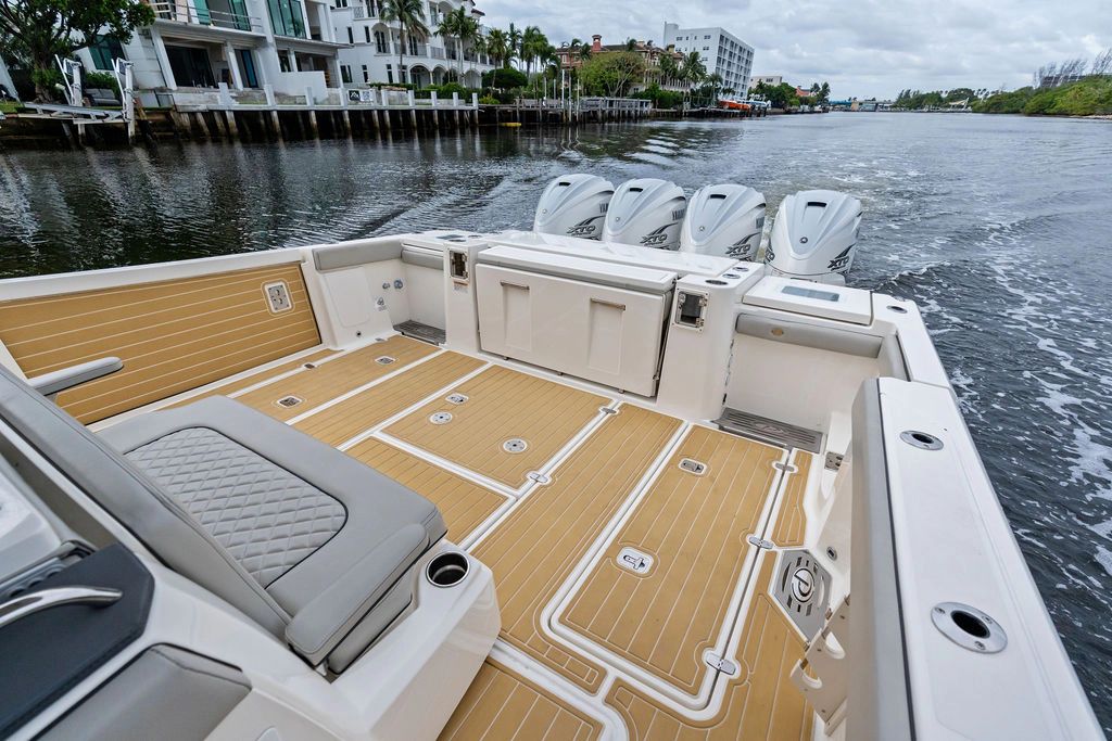 2022 Pursuit 428 Sport - 8