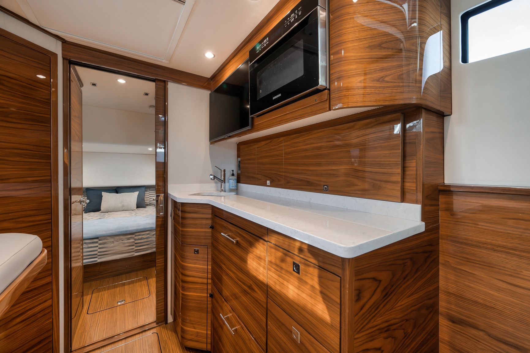 2024 Valhalla Boatworks V-55 - 34