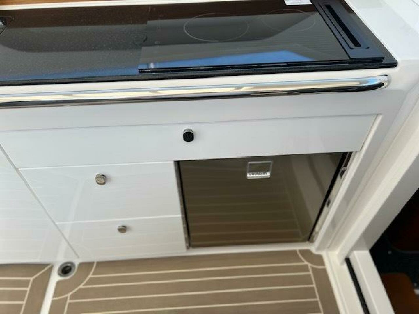 2023 Nimbus W9 - Image 16