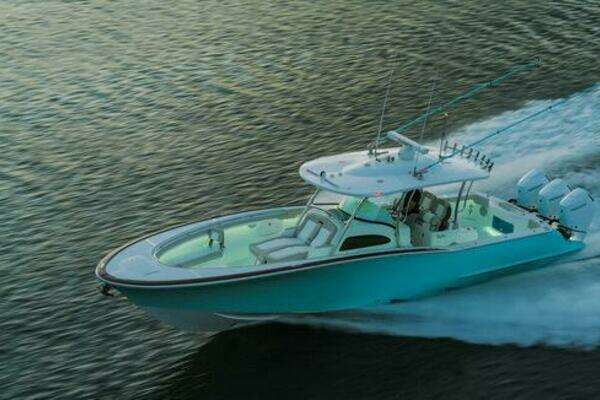 2026 Mag Bay 38 Center Console