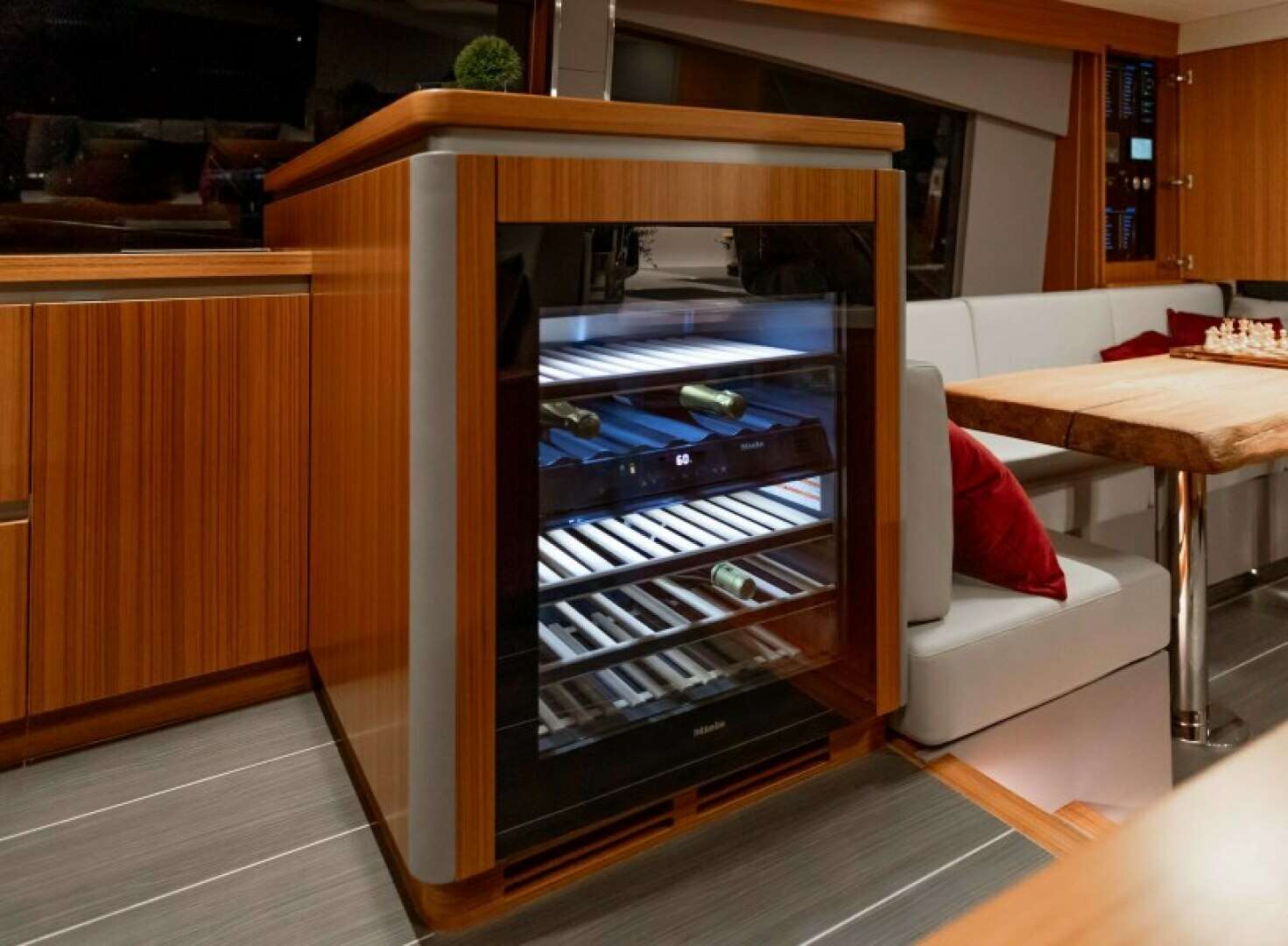 2021 Greenline OceanClass 68 Fly - Image 34