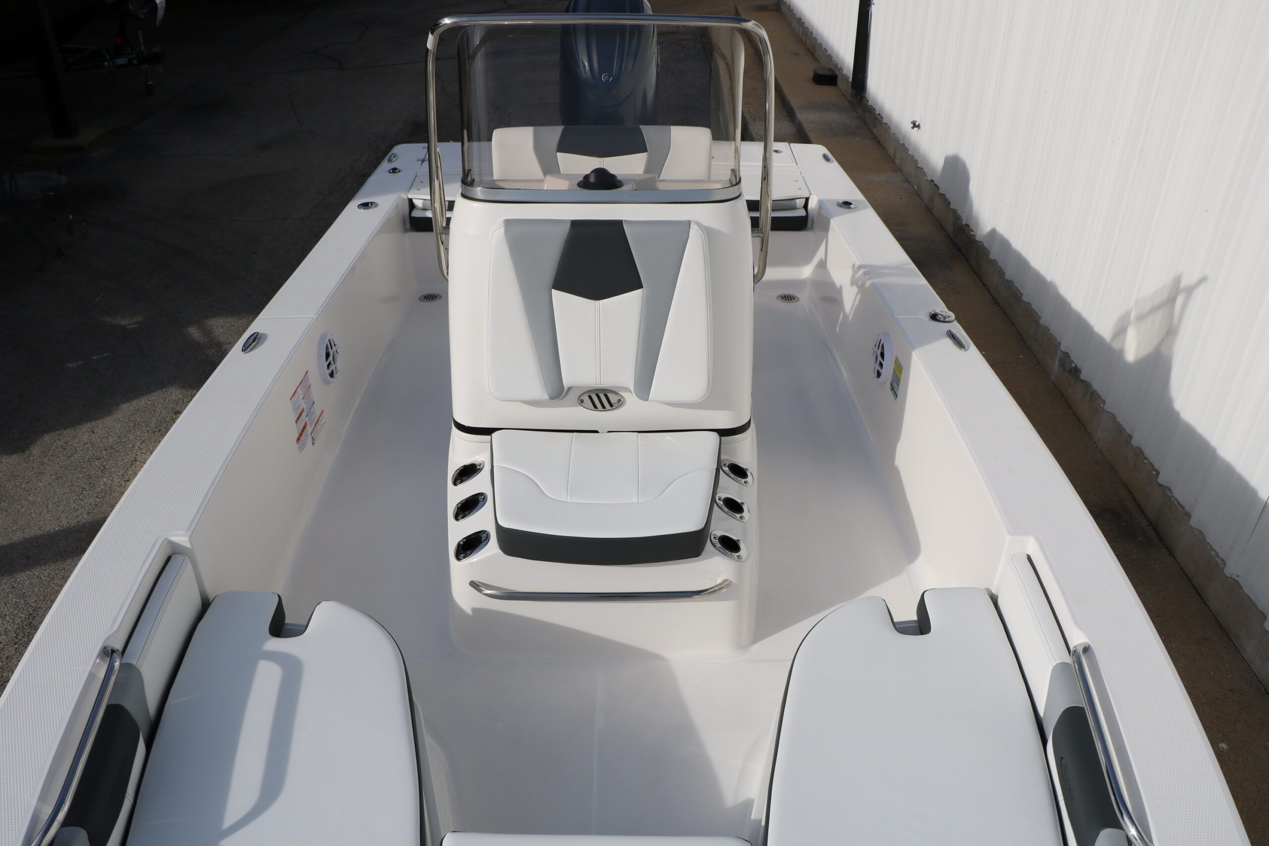2026 Robalo 206 Cayman - 24