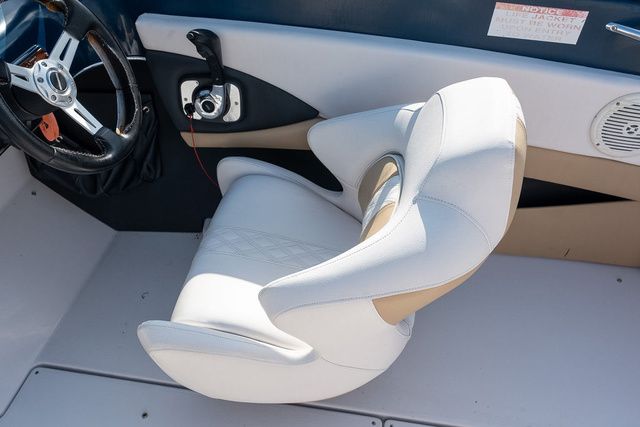 2016 Glastron GT 205 - 7