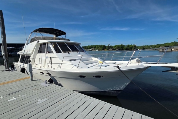 2008 Meridian 490 Pilothouse