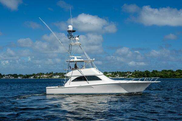 2006 Viking 52 Convertible