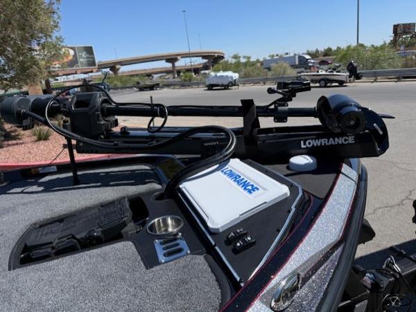 2025 Ranger Z519R Cup-Equipped boat with Lowrance equipment, parked outdoors.