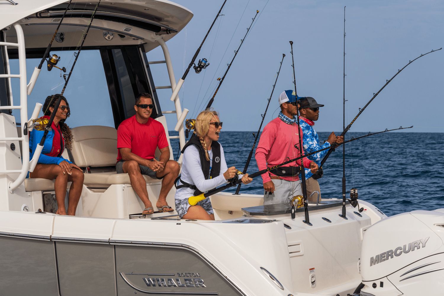 2025 Boston Whaler 405 Conquest - 42