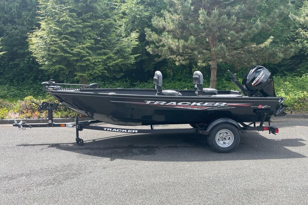 2025 Tracker Super Guide V-16 T