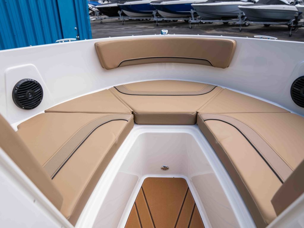 2026 Bayliner V20 - 12