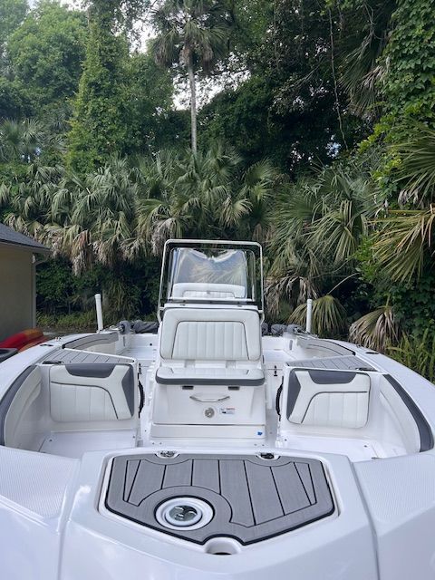 2021 Yamaha Boats 210 FSH Deluxe - 13