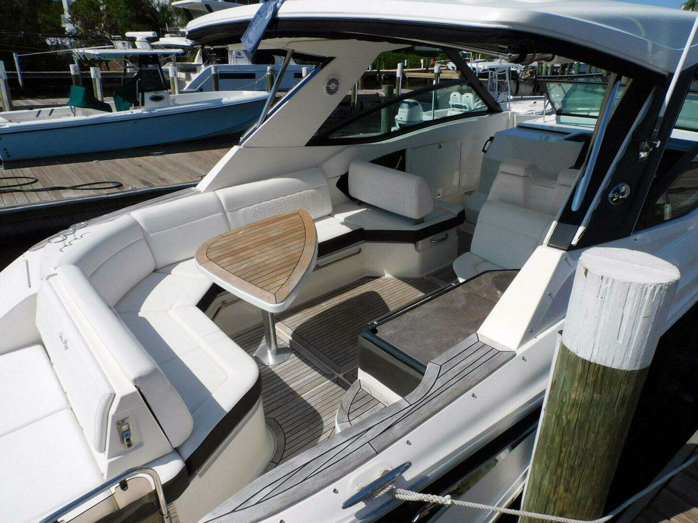 2018 Sea Ray Sundancer 320 - Image 30