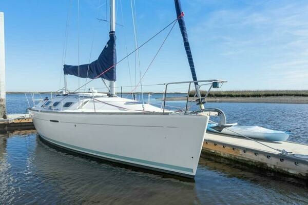 2001 Beneteau First 33.7