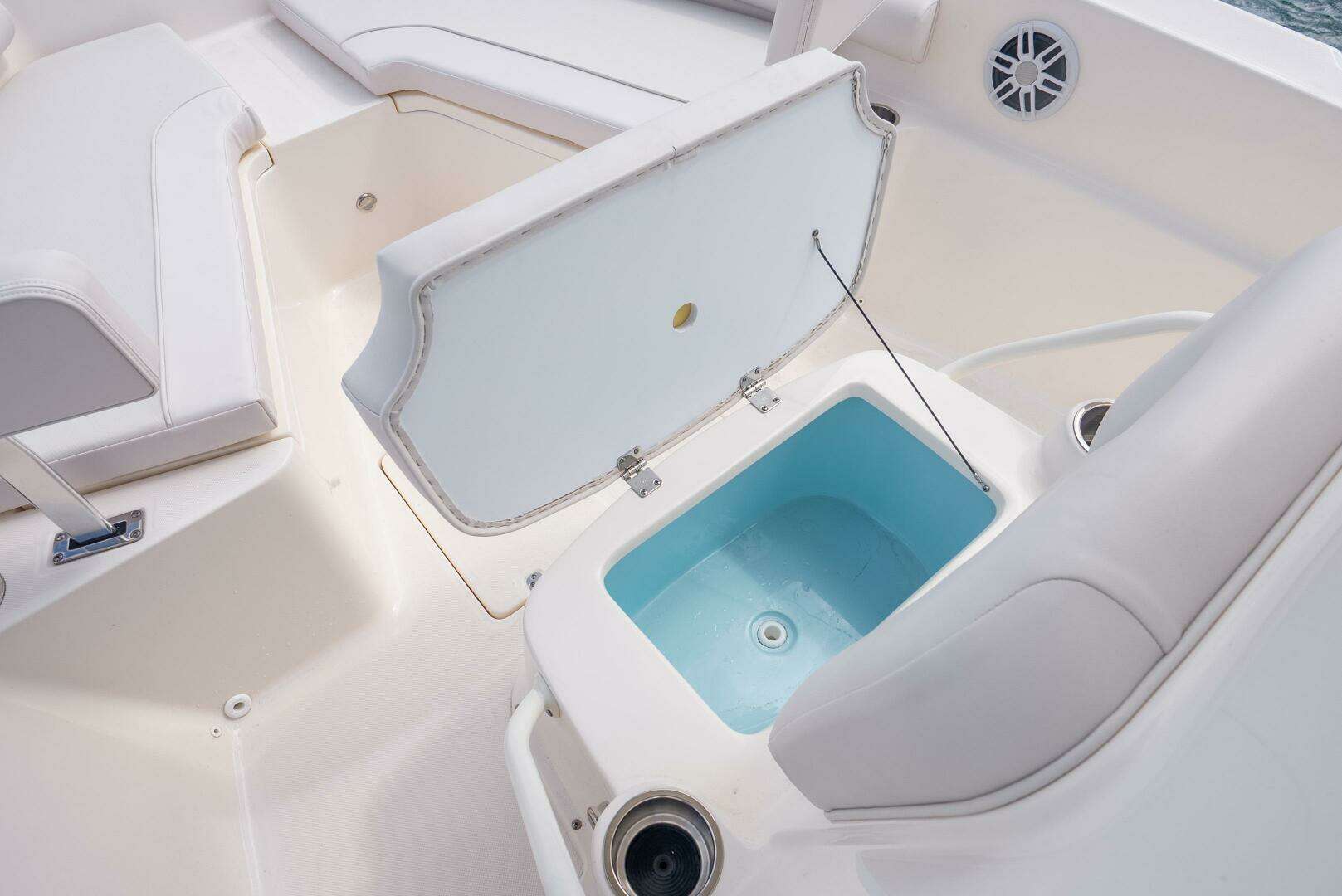 2025 Sea Born LX22 - Image 23
