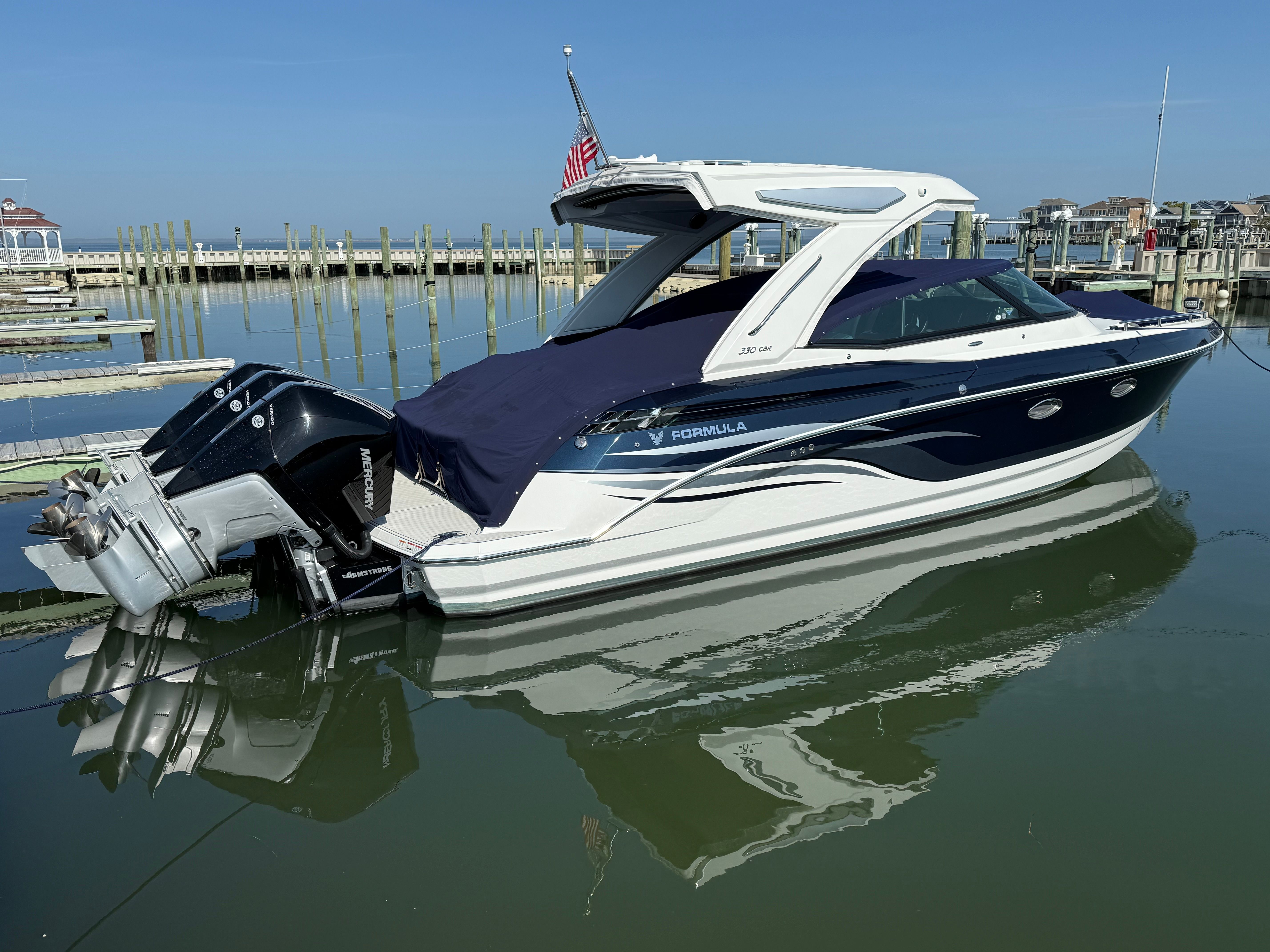 2024 Formula 330 Crossover Bowrider OB