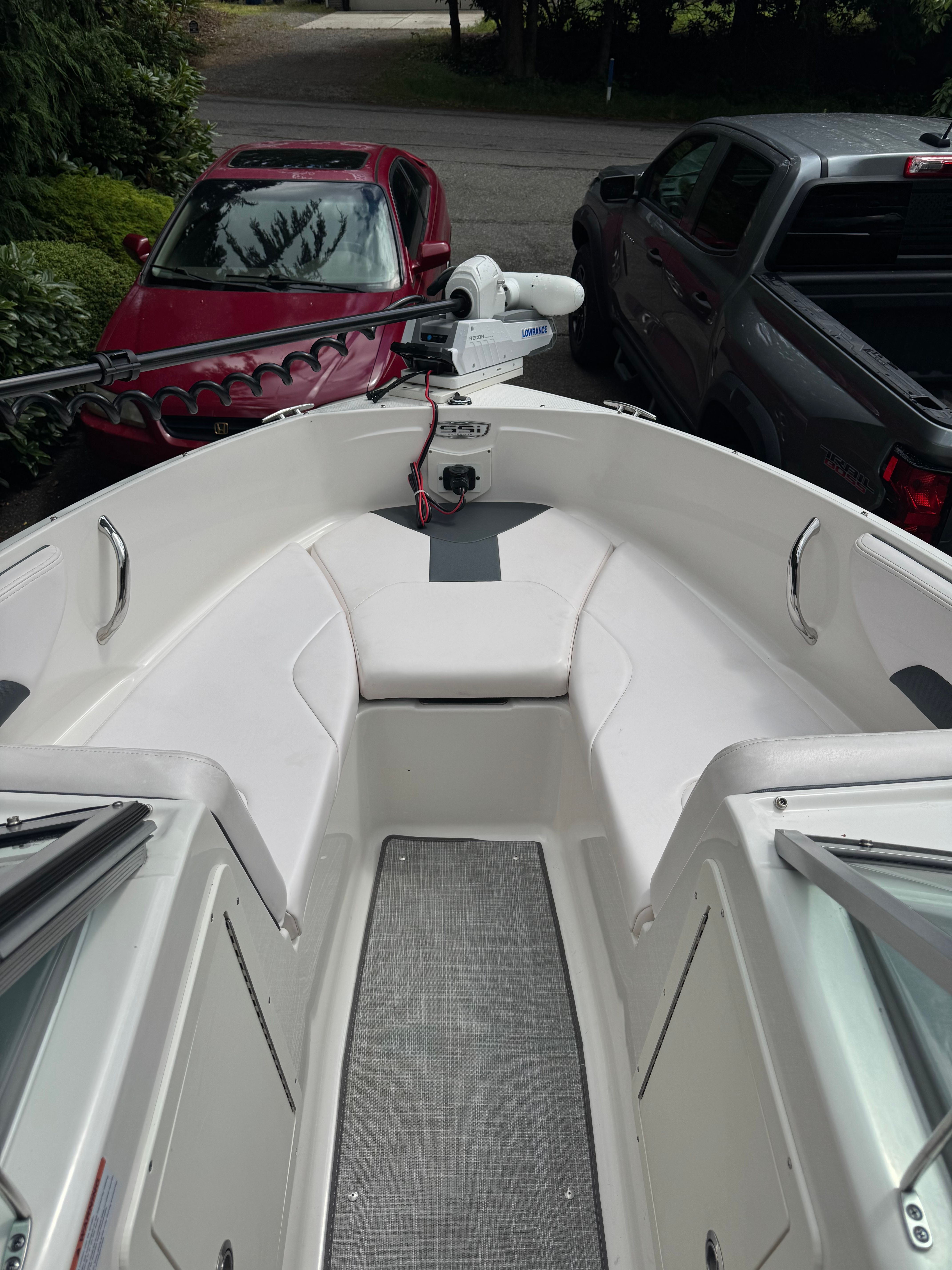2020 Chaparral 19 SSi Ski & Fish OB - 8