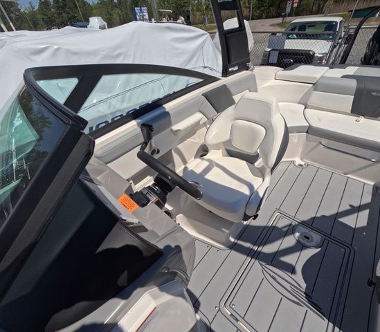 2026 Chaparral 23 SSi OB In Stock Trailer included - 36