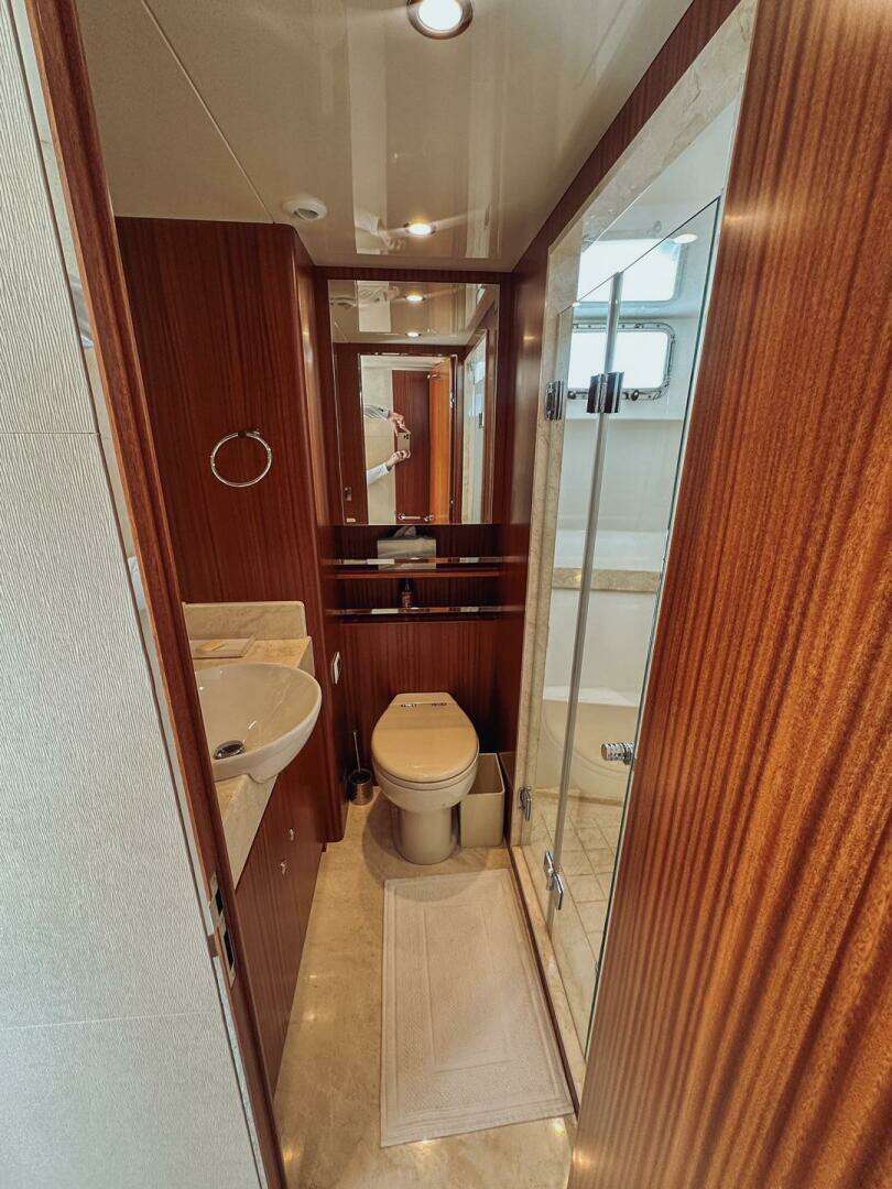2015 Ocean Alexander 72 - Image 18
