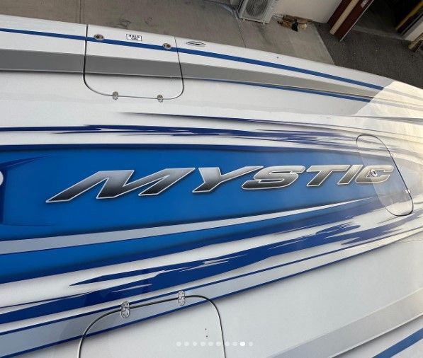 2021 Mystic Powerboats C4000 - 9
