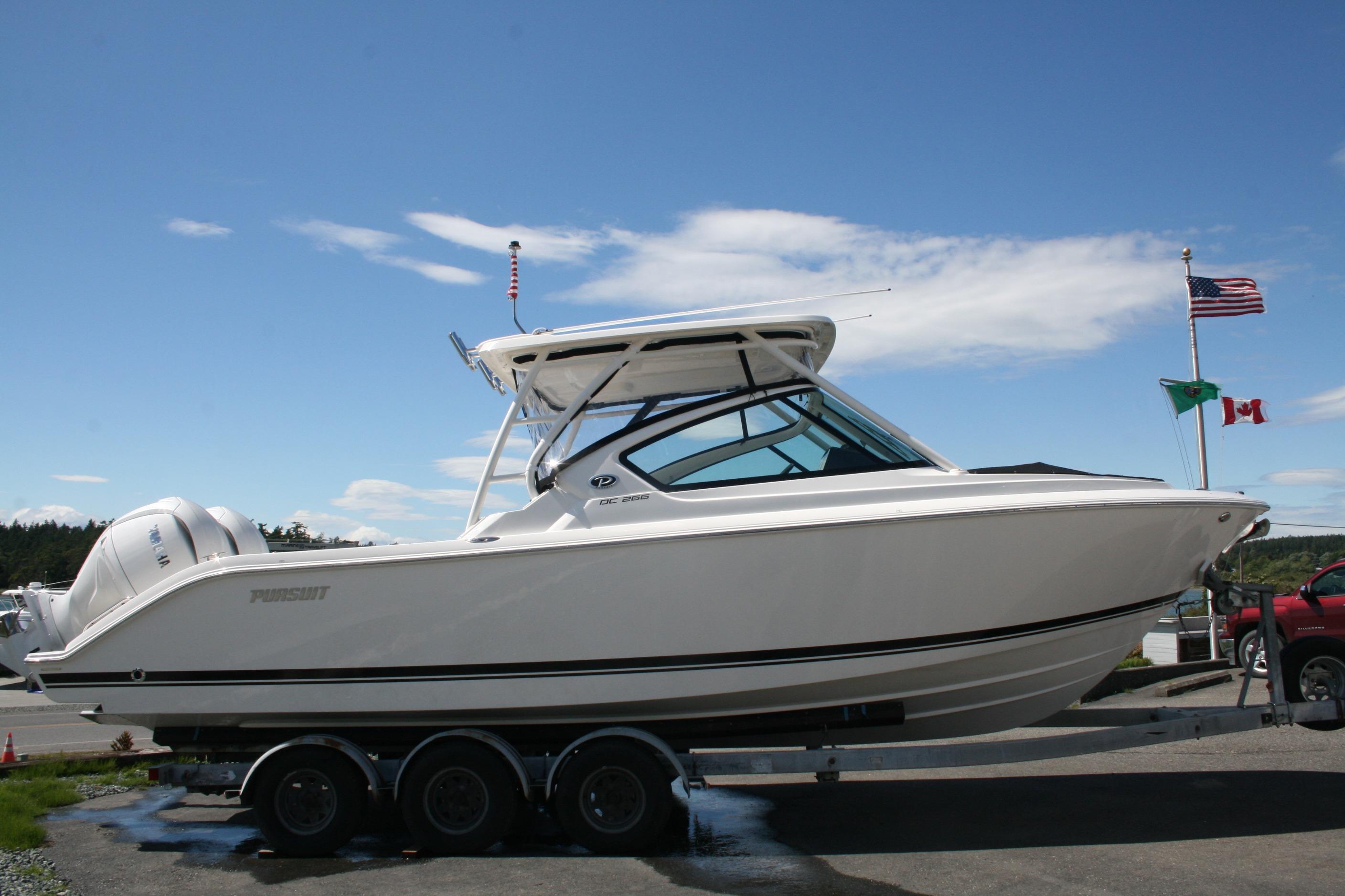 2026 Pursuit DC 266 Dual Console