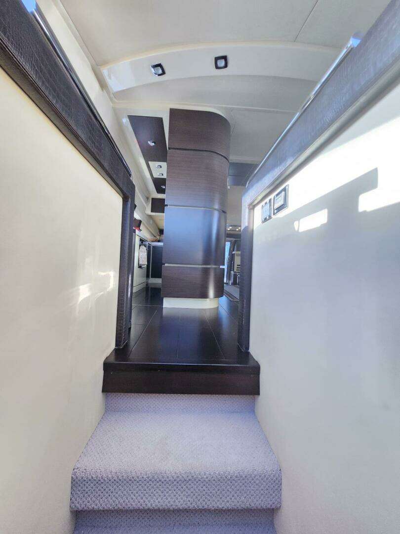 2014 Azimut Flybridge - Image 104