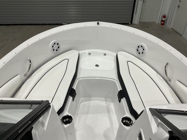 2026 Stingray 172 DC - 4