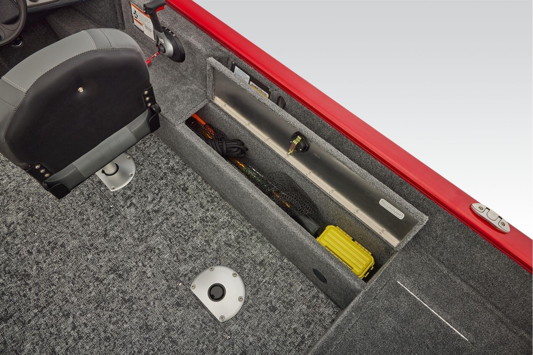 2026 Tracker Pro Guide V-16 WT - 32