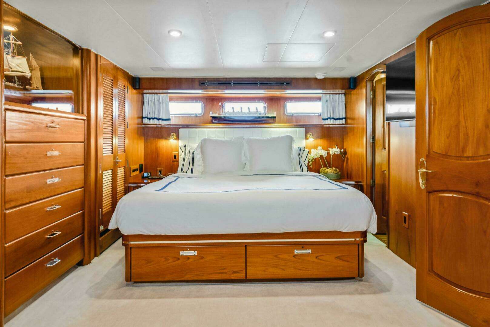 1986 Westport Christensen Cockpit - Image 14