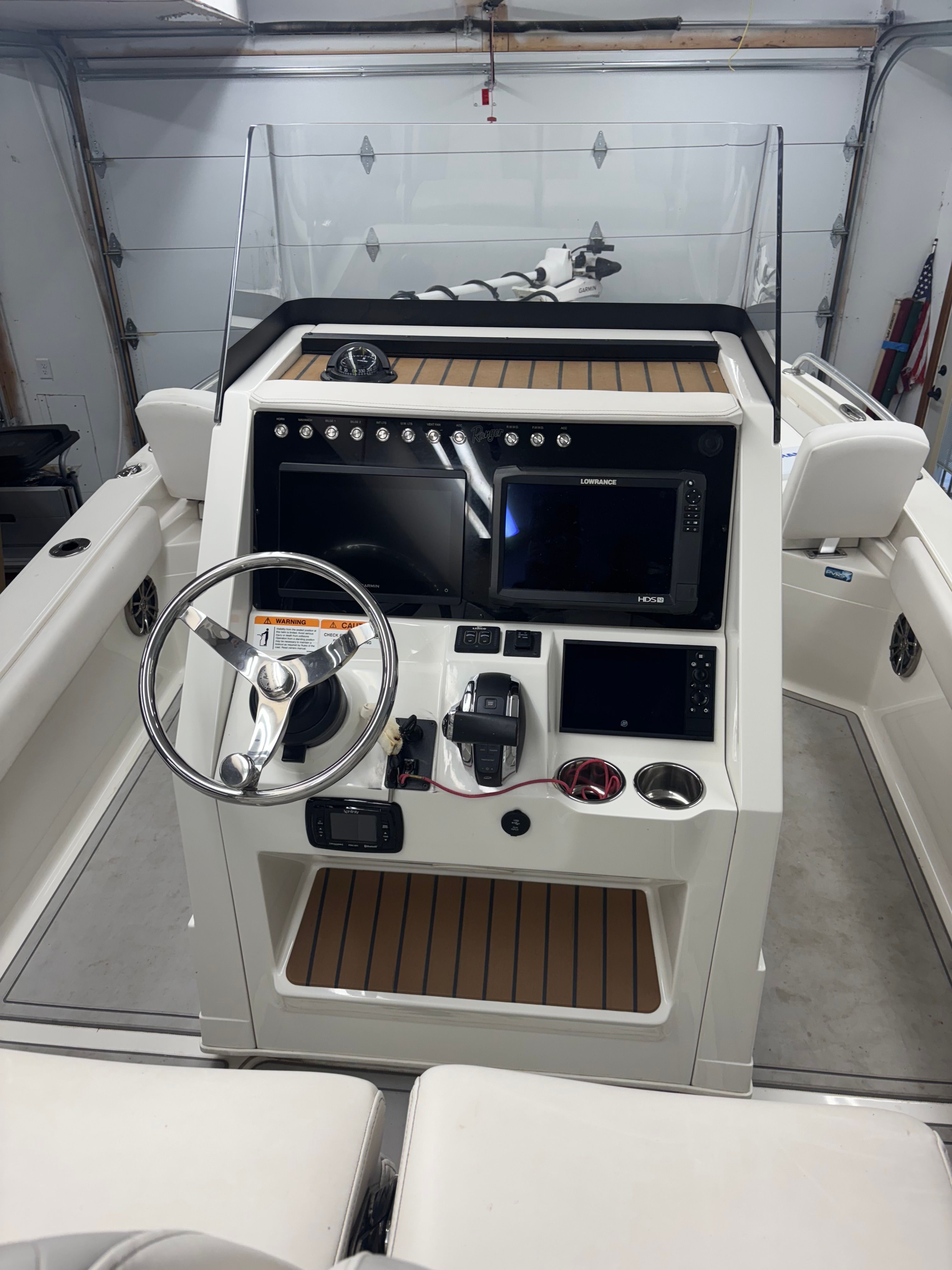 2021 Ranger 2510 Bay - 4