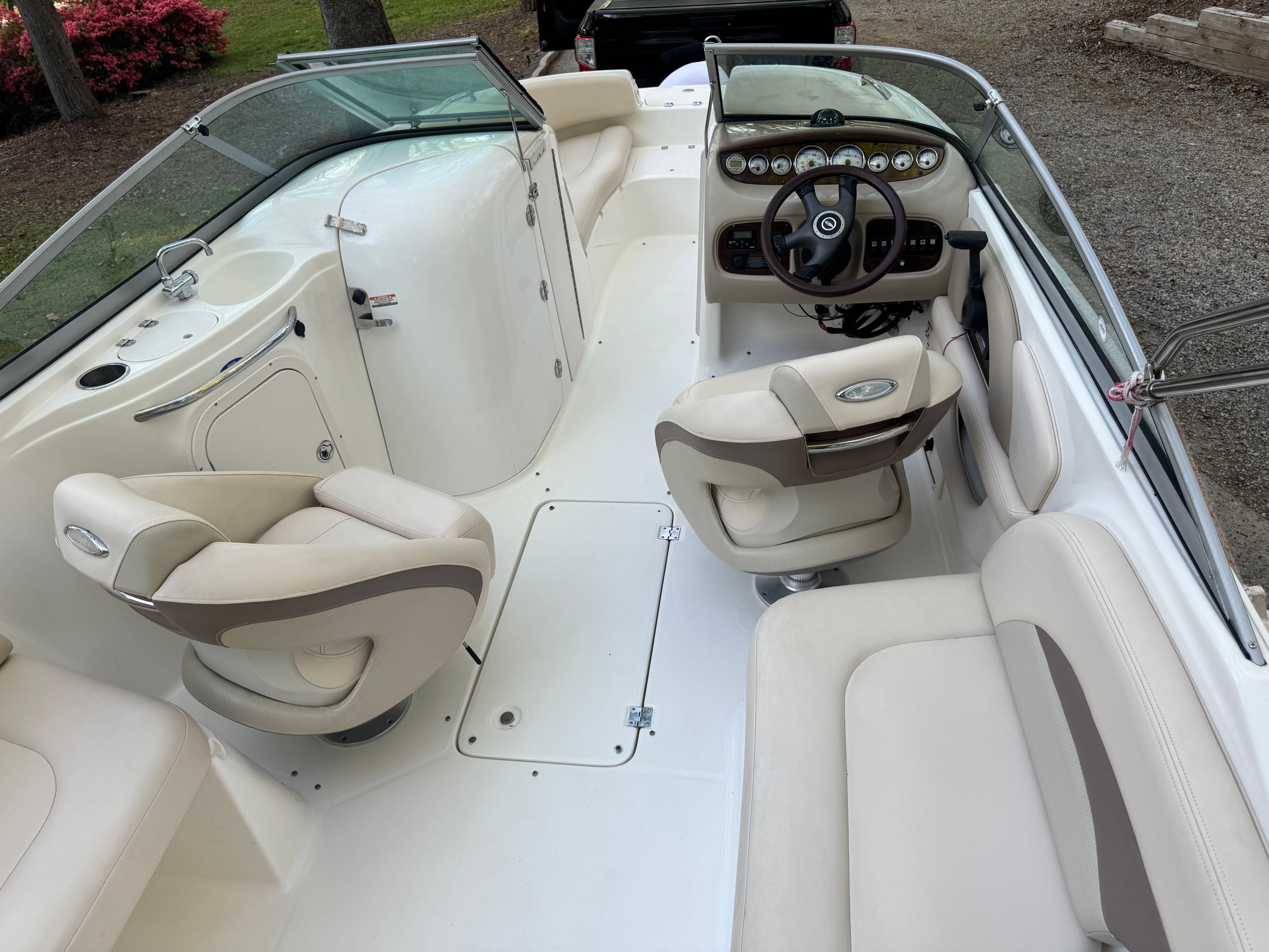 2007 Chaparral Sunesta 214 - 8