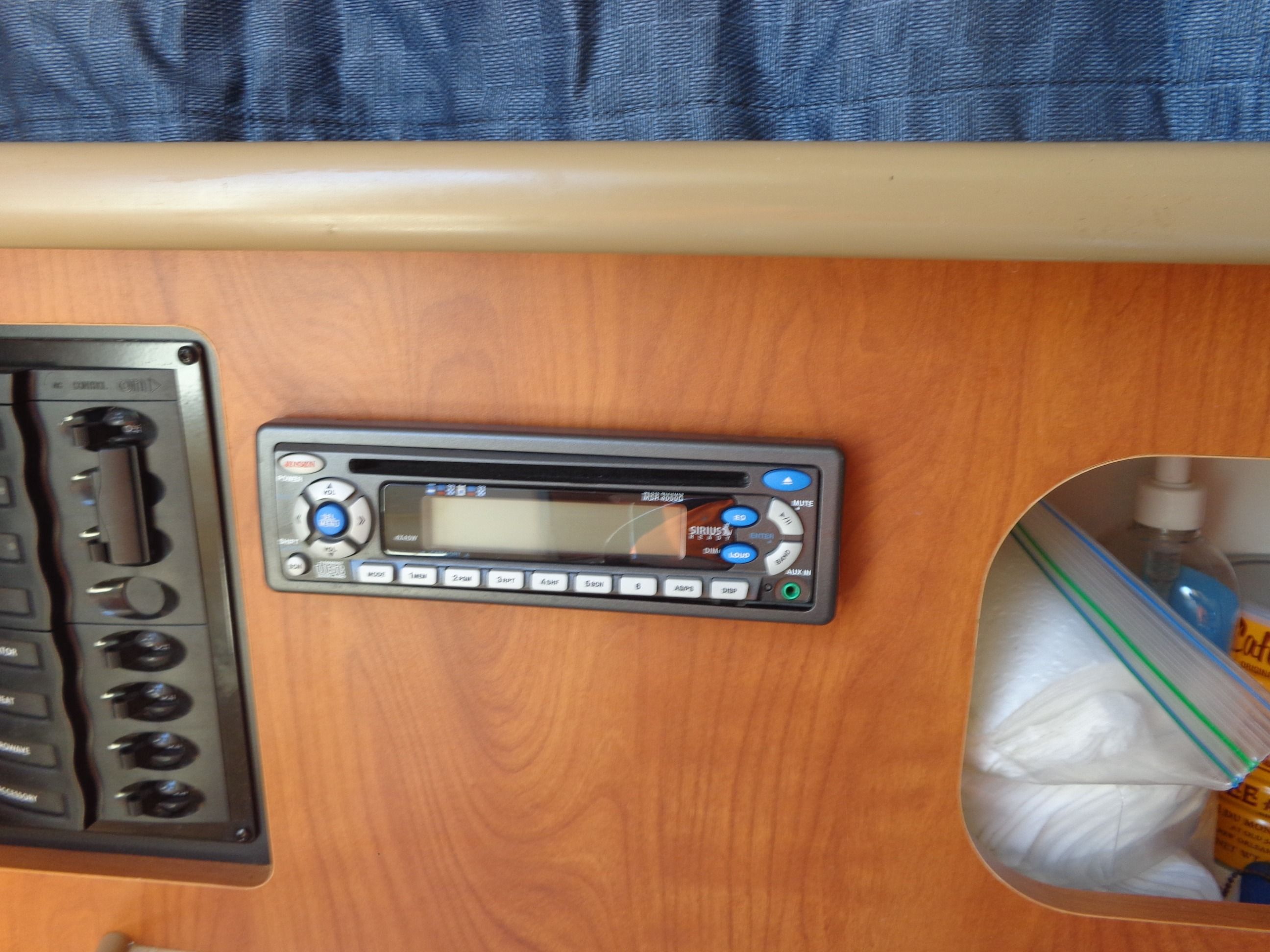 2007 Bayliner 245 Cruiser - 49