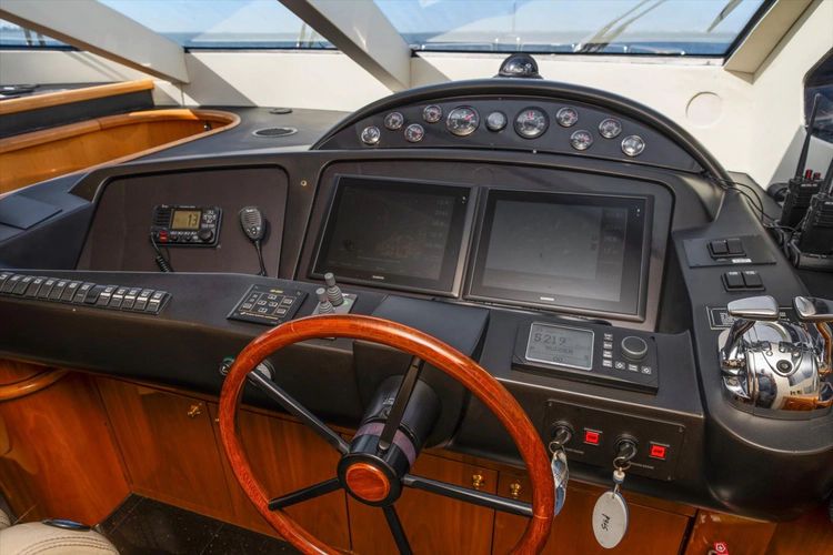 2005 Sunseeker 82 Yacht - Image 22