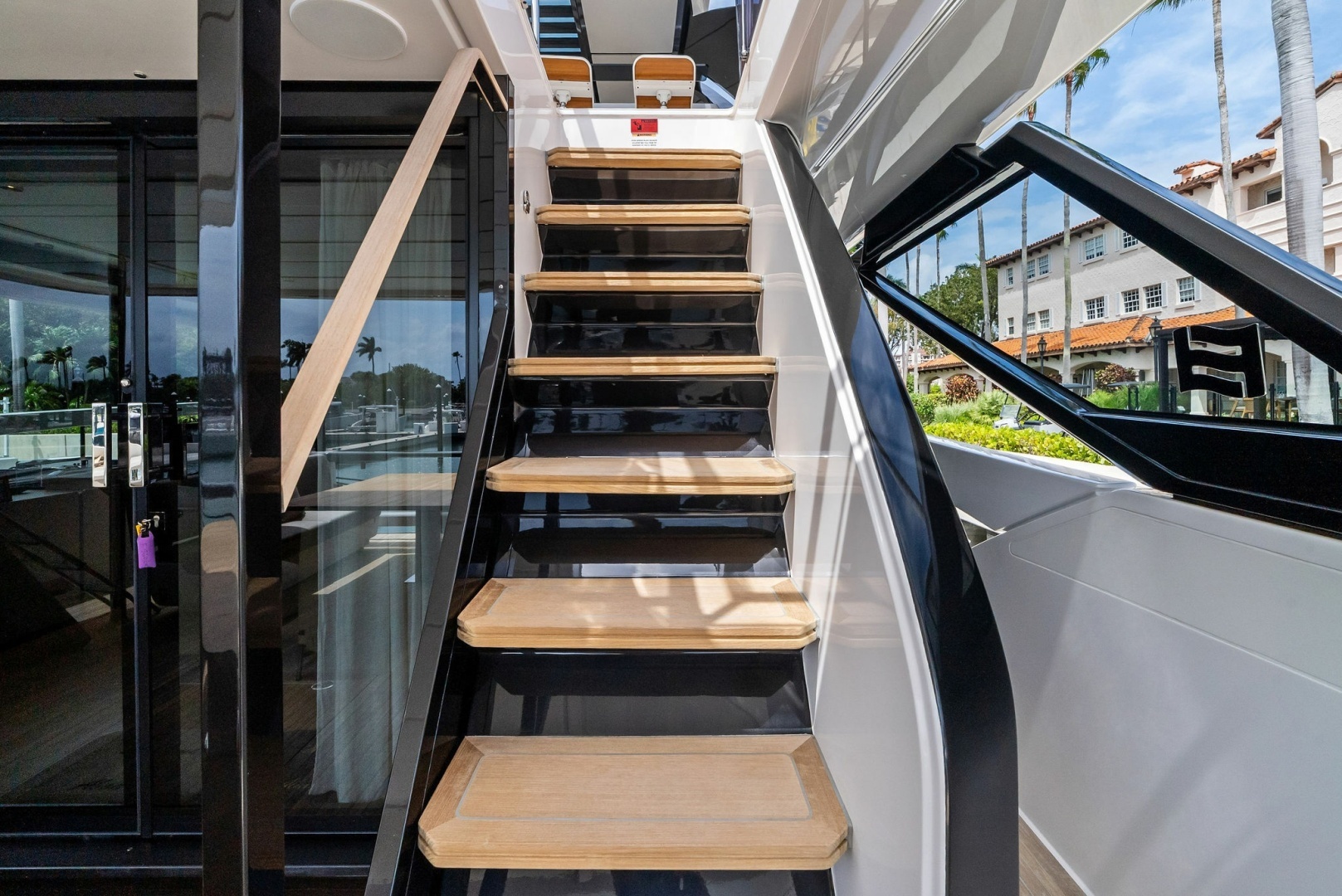 2023 Ferretti Yachts 860 - Image 19