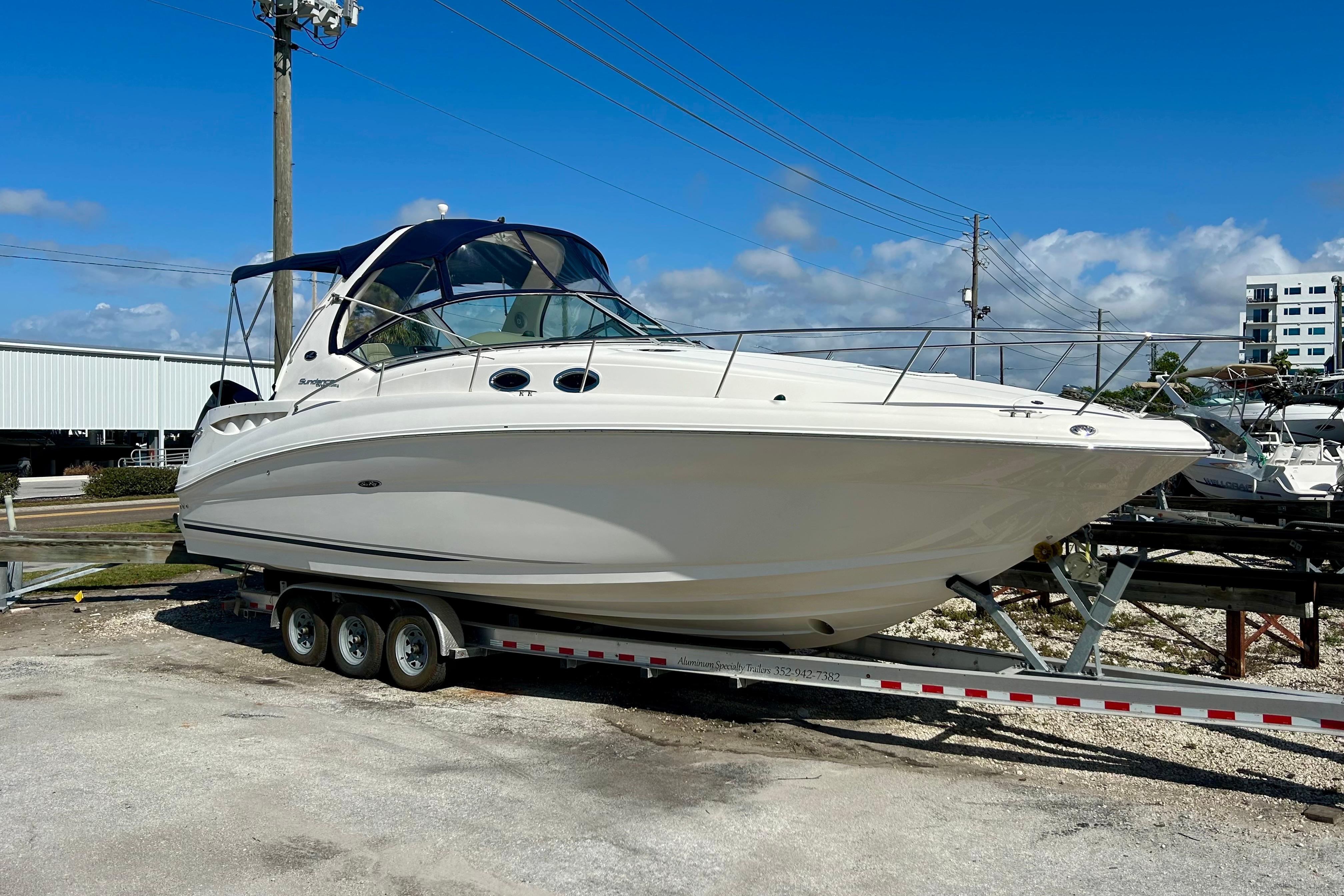2005 Sea Ray Sundancer 320