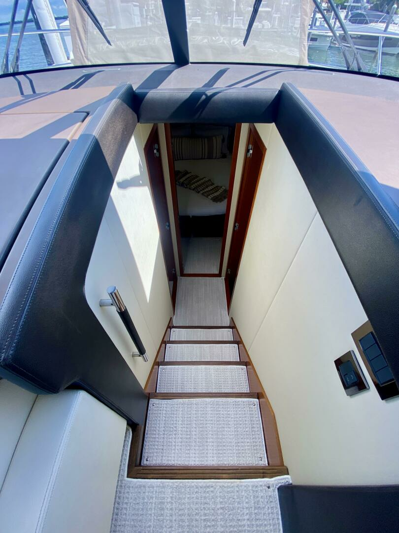 2015 Prestige 500 - Image 70