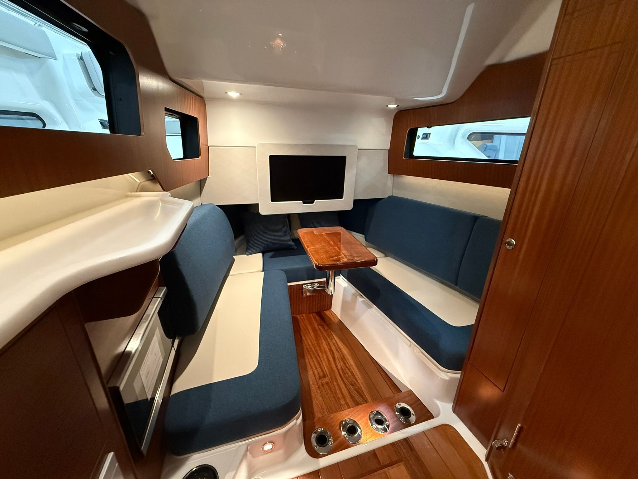 2026 PURSUIT 388 S - Image 47