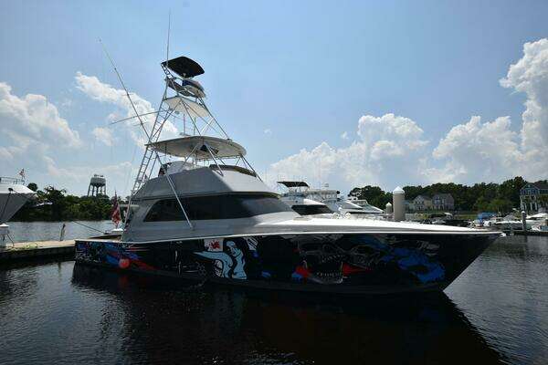 1997 Viking 50 Convertible