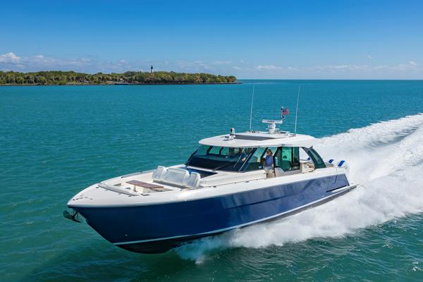 2026 Tiara Yachts 56 LS