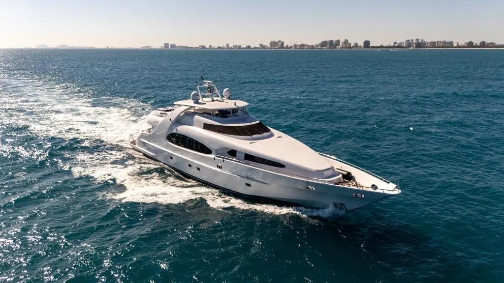 2005 DMB Danube Motor Yacht