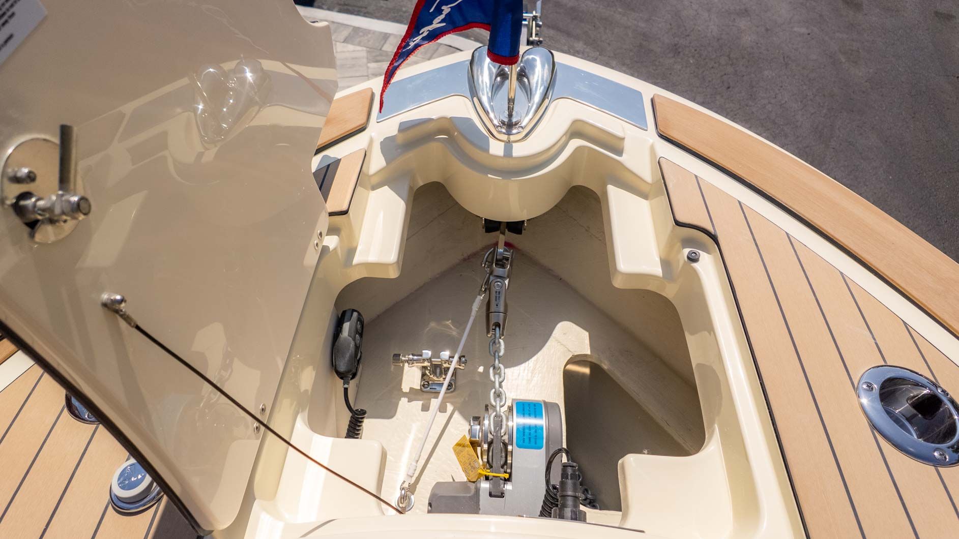 2025 Chris-Craft Launch 28 GT - 24