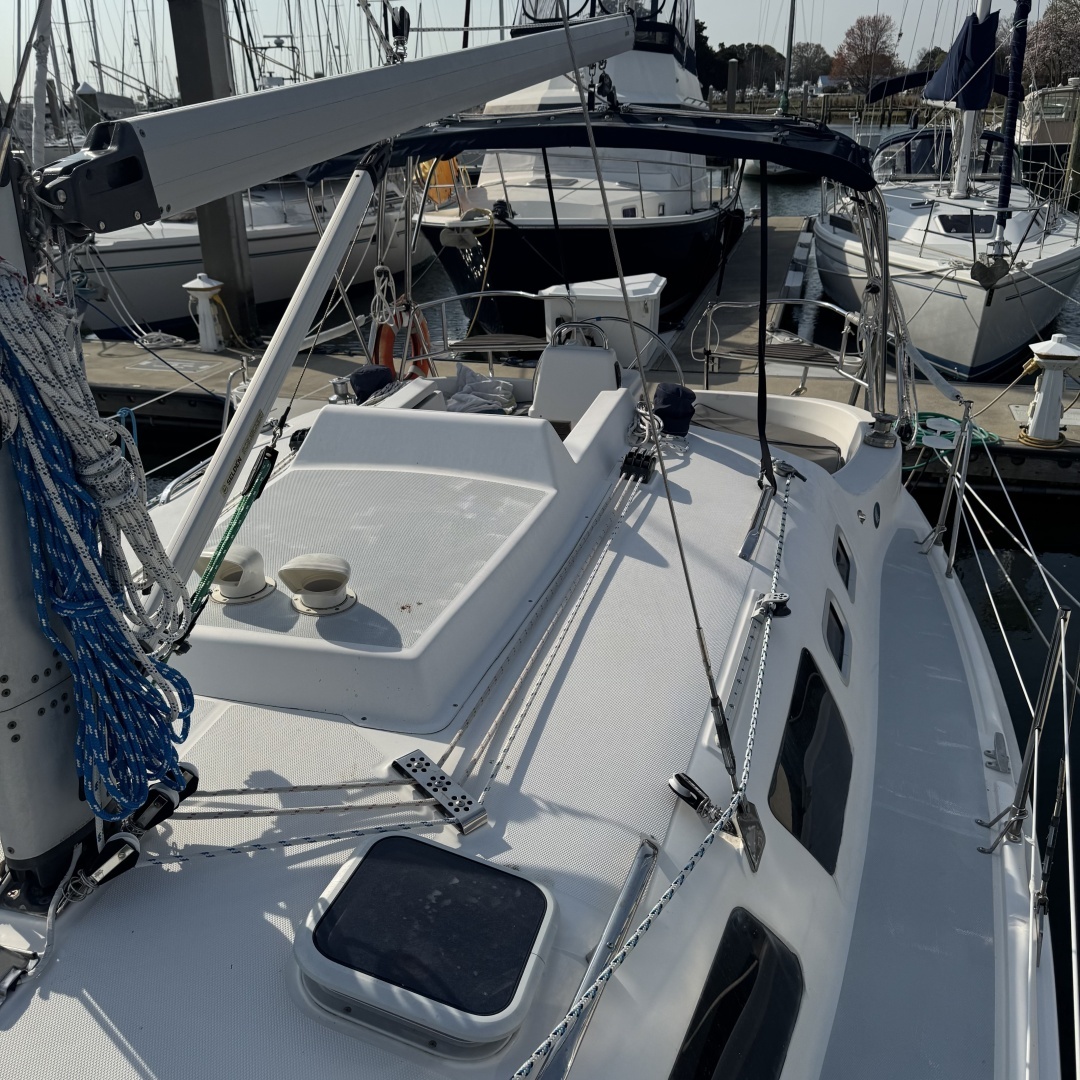 2002 Hunter 326 - Image 30