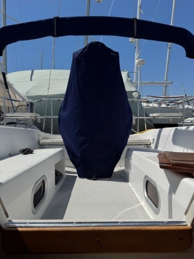 2006 Catalina 320 - Image 8