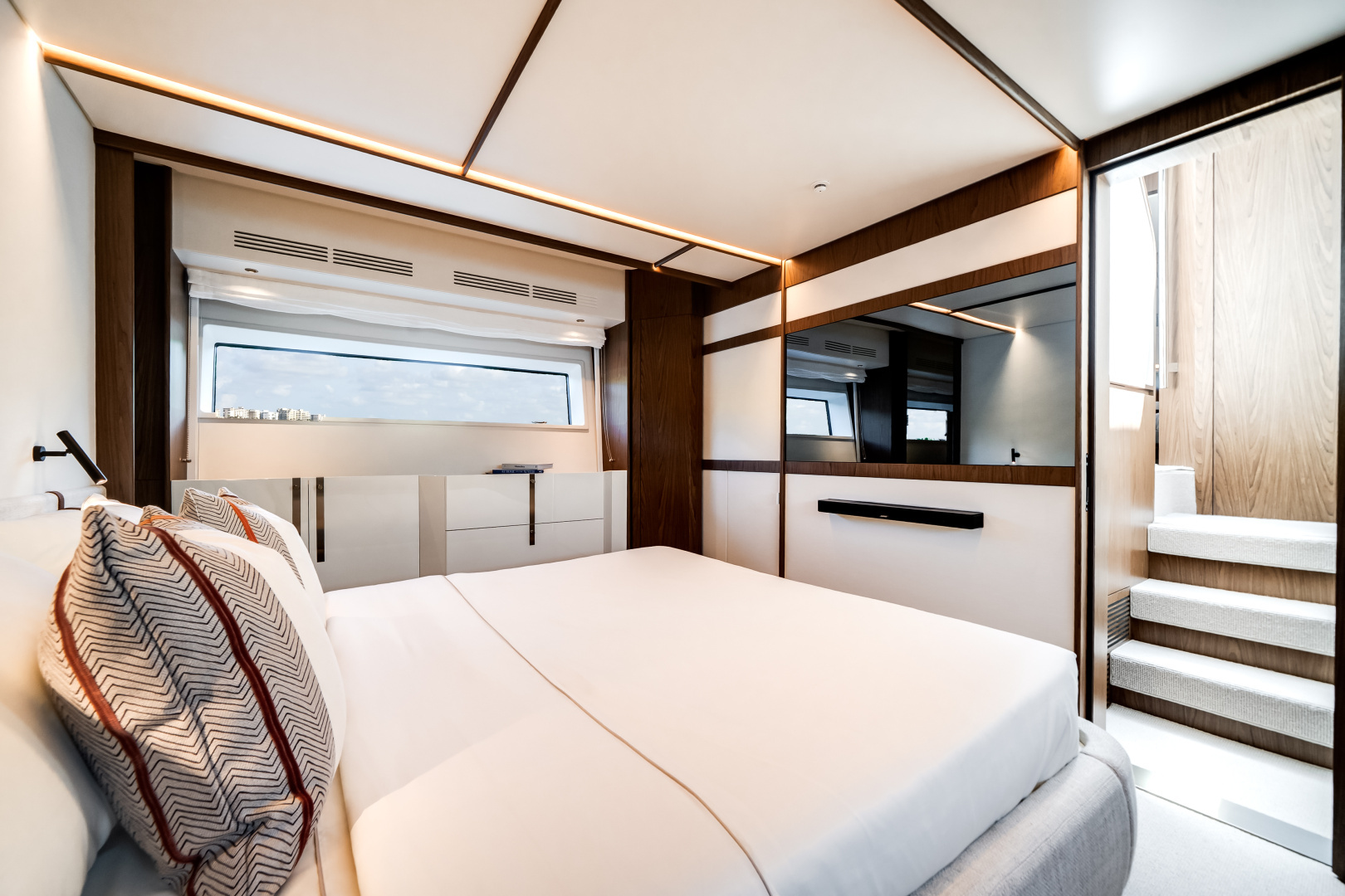 2026 Azimut Fly 72 - Image 27