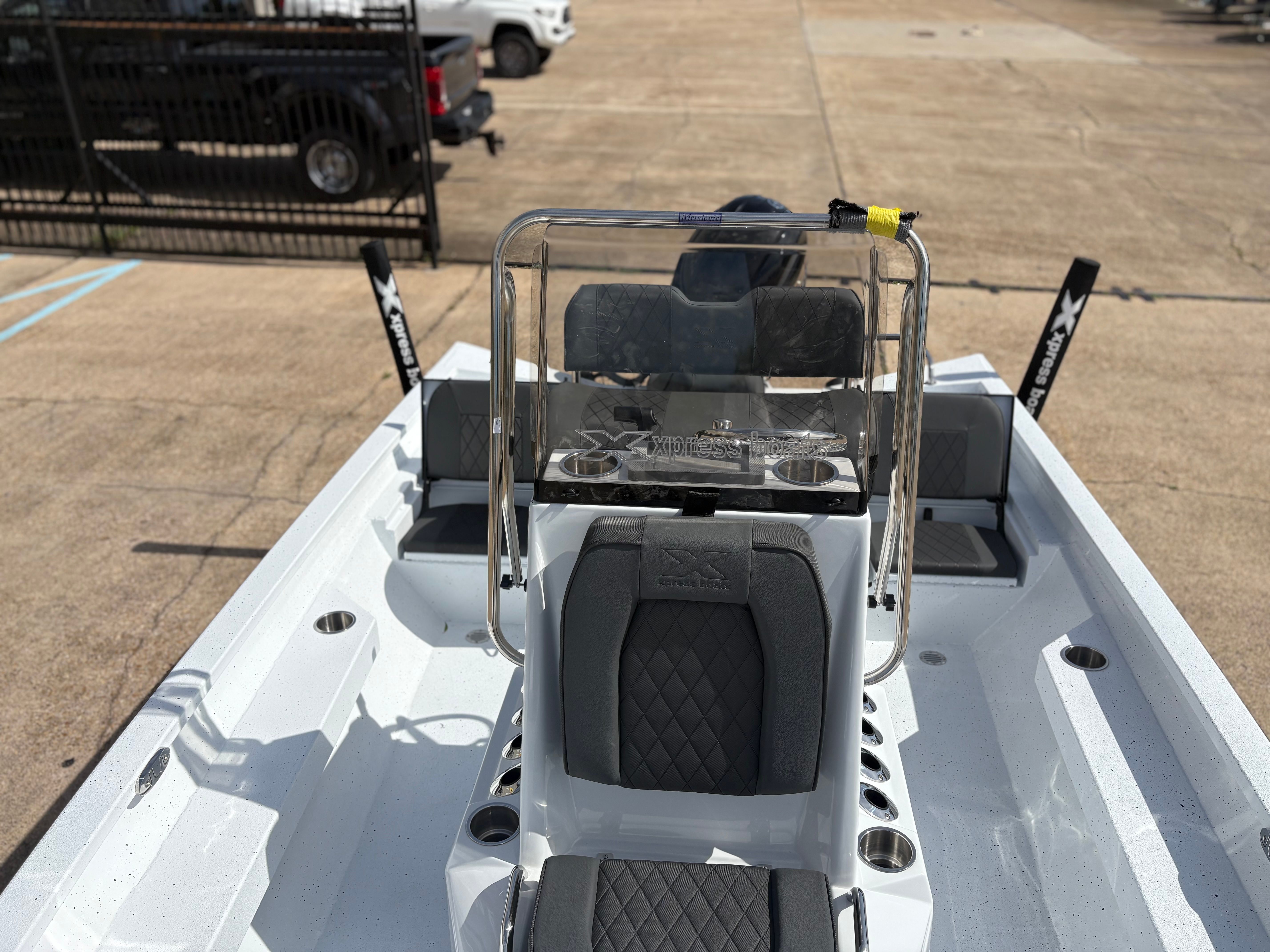 2026 Xpress H20B HYPER-LIFT BAY - 6