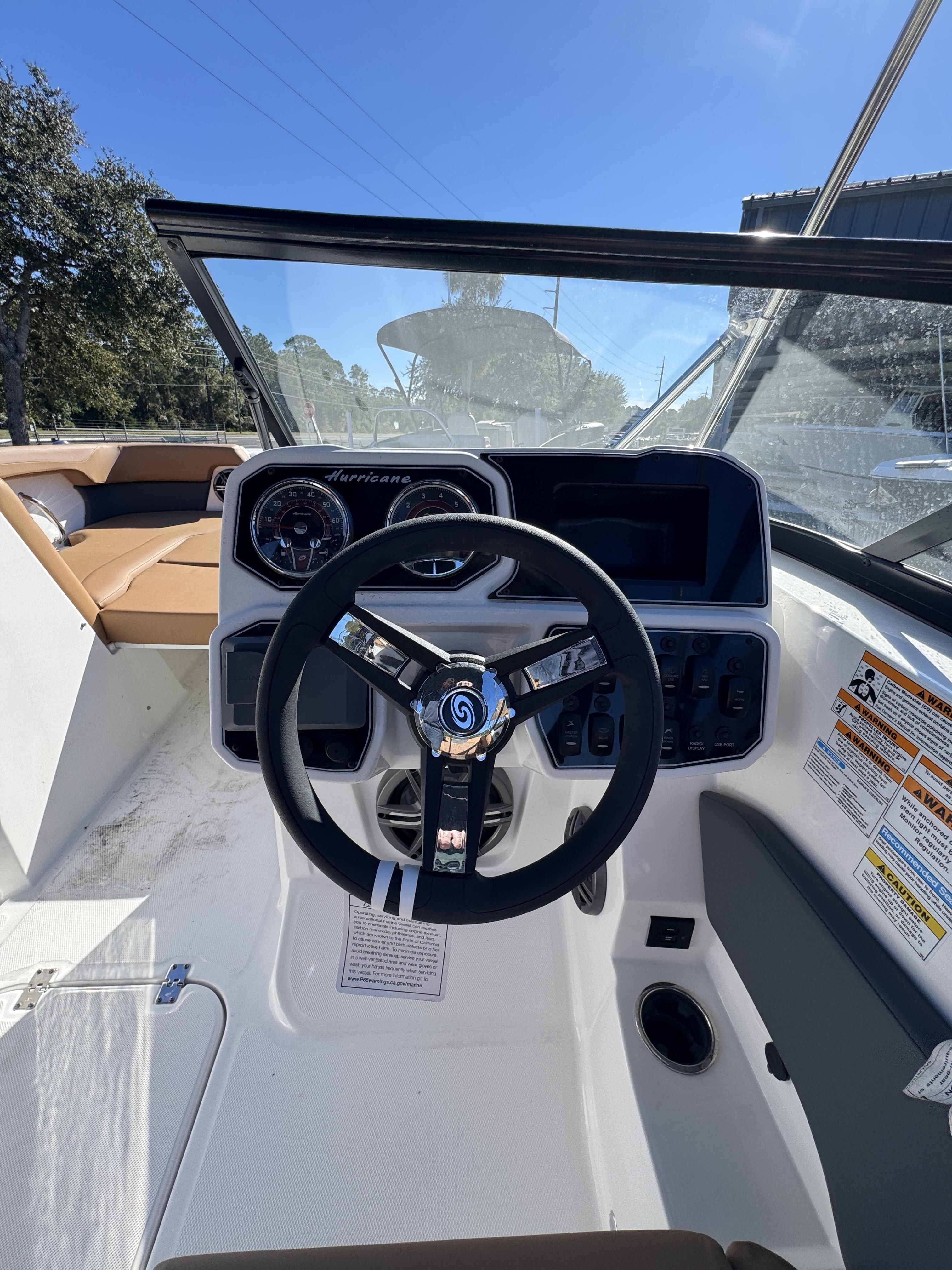 2026 Hurricane SunDeck OB SD 2050 OB - 25