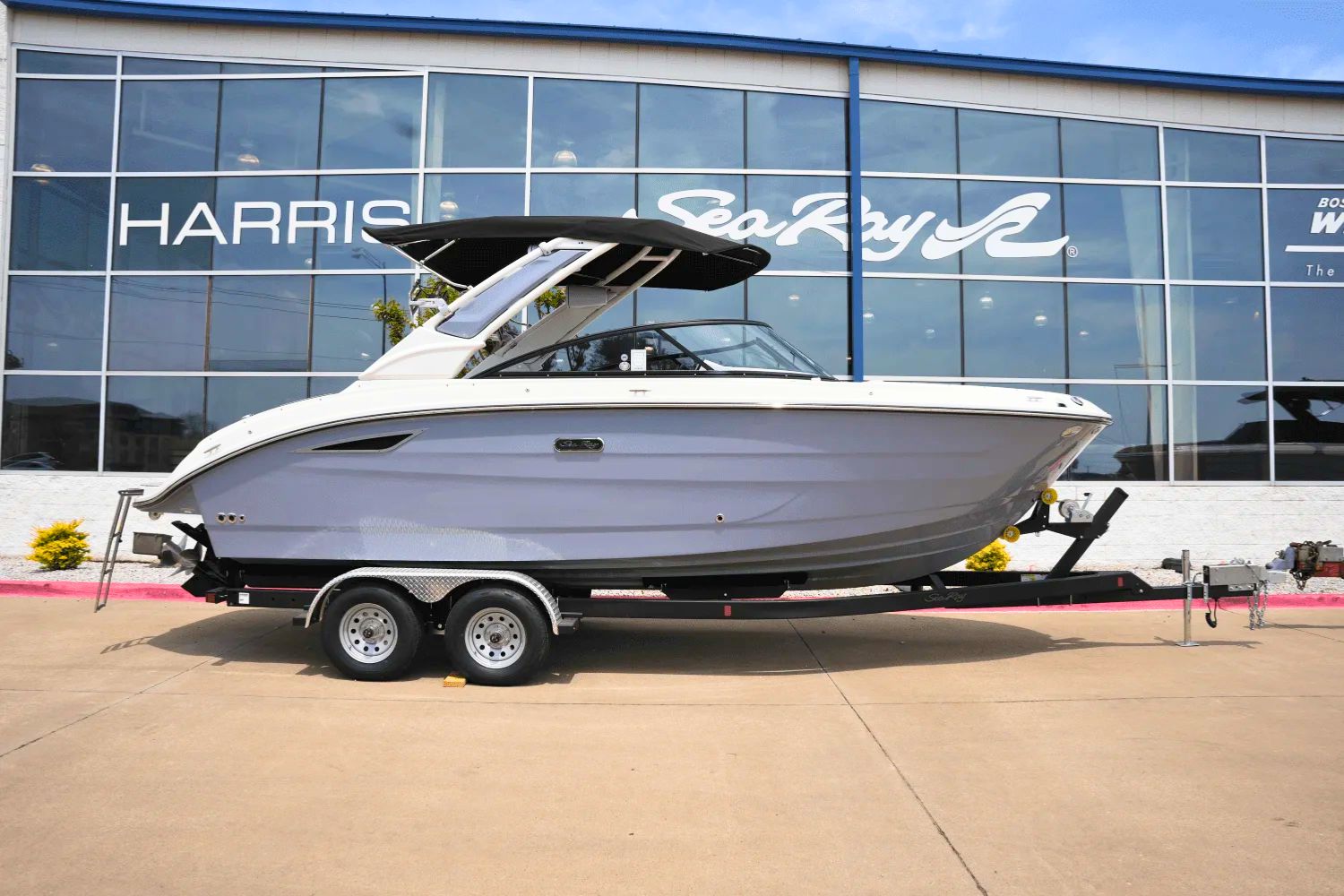 2025 Sea Ray SDX 250