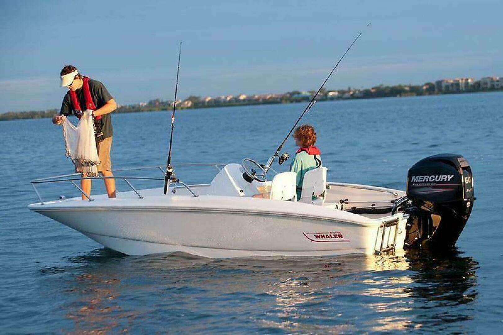 2018 Boston Whaler 150 Super Sport - Image 30