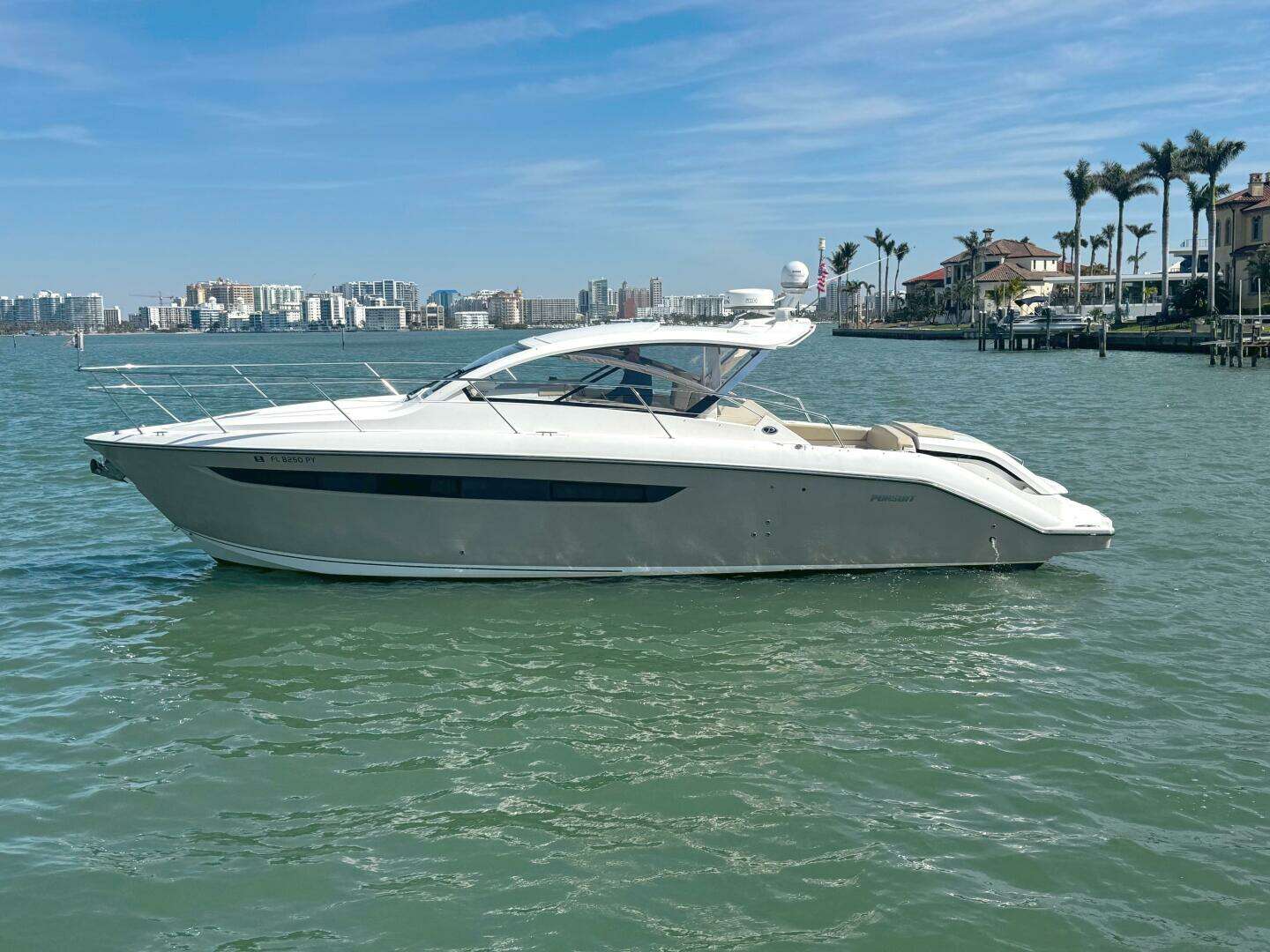 2015 Pursuit 365i Sport Coupe - Image 2