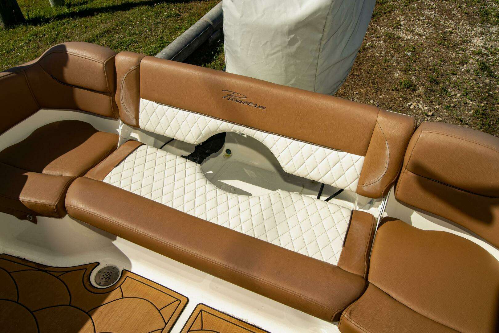 2021 Pioneer — - Image 16