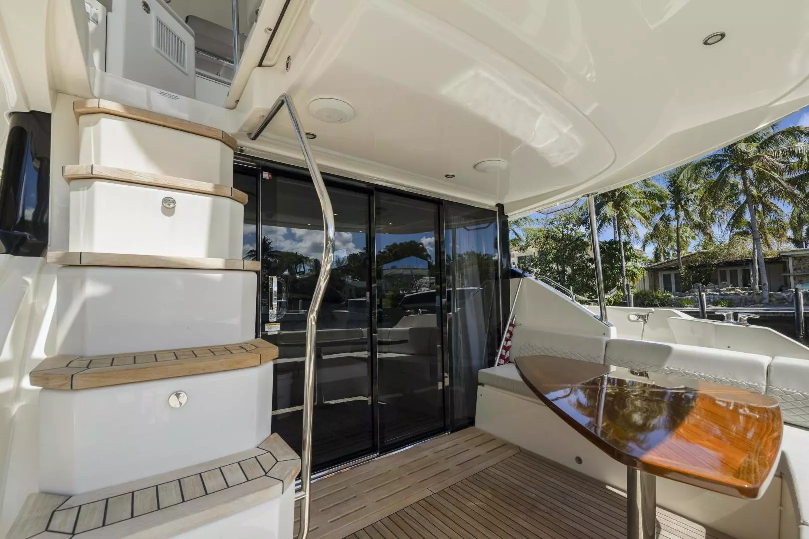 2018 Sea Ray L590 Fly - Image 24