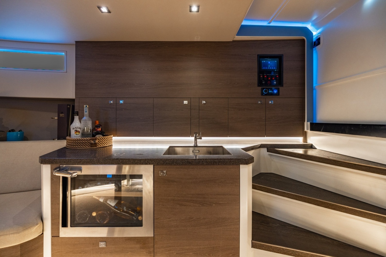 2019 Vanquish Yachts VQ58 - Image 21